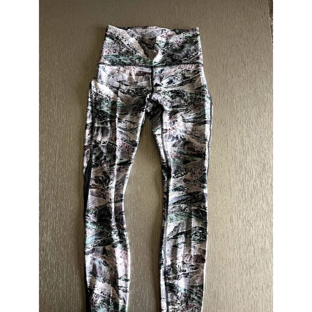 Lululemon Train Times Pant 25" Springscape Multi/Obsidian Style Size 4-Brand New